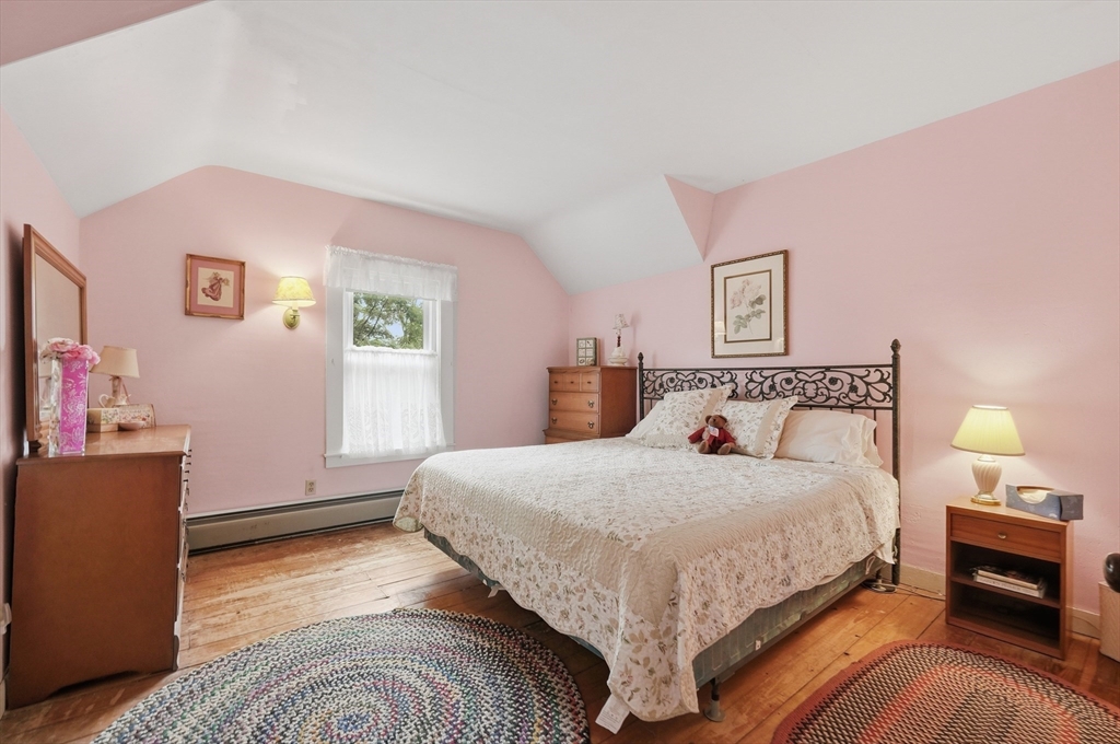 166 County Road Freetown, MA 02717 - Photo 15 of 33