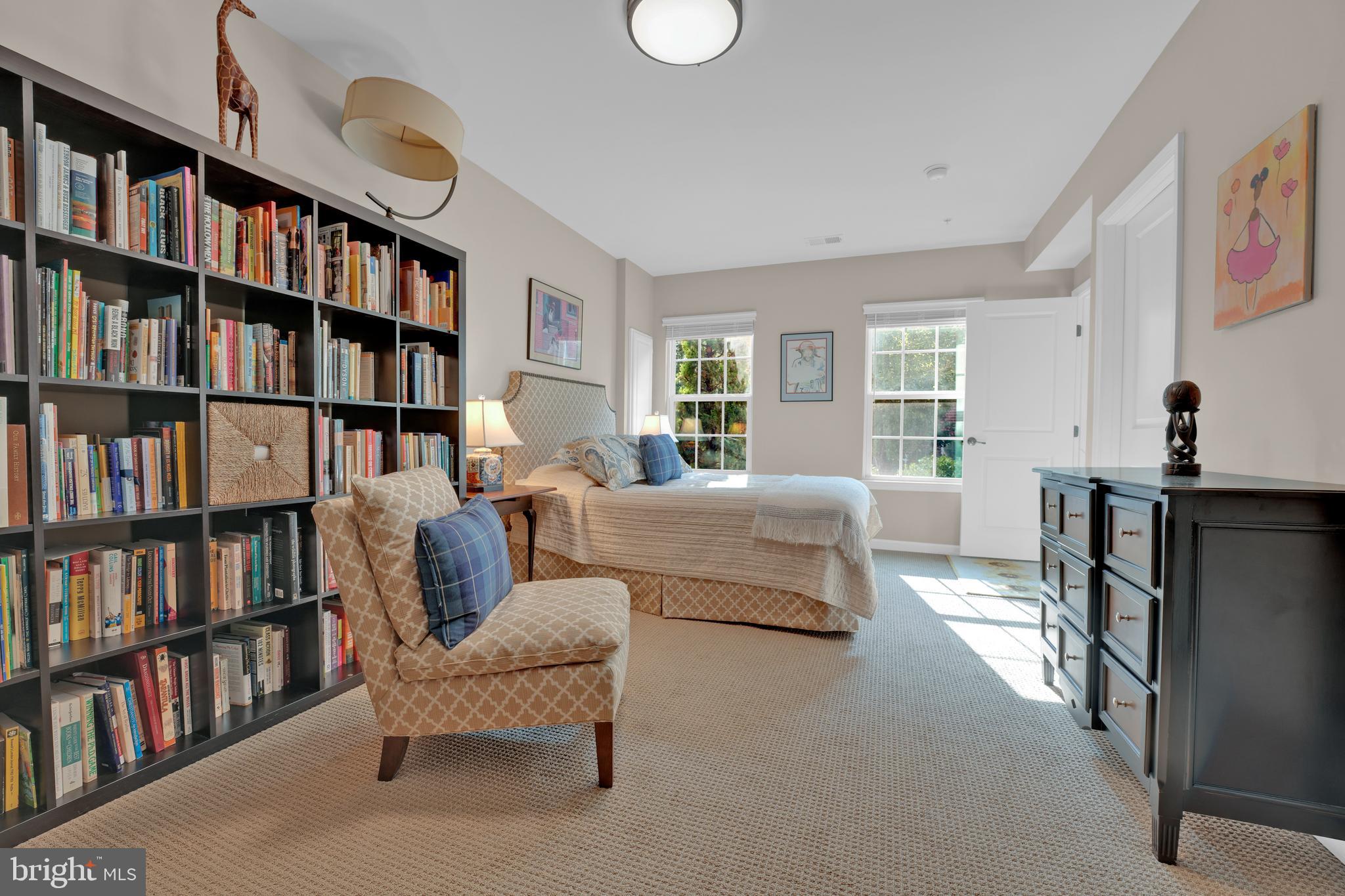 2466 Baldwin Crescent Northeast Washington, DC 20018 - Photo 8 of 58