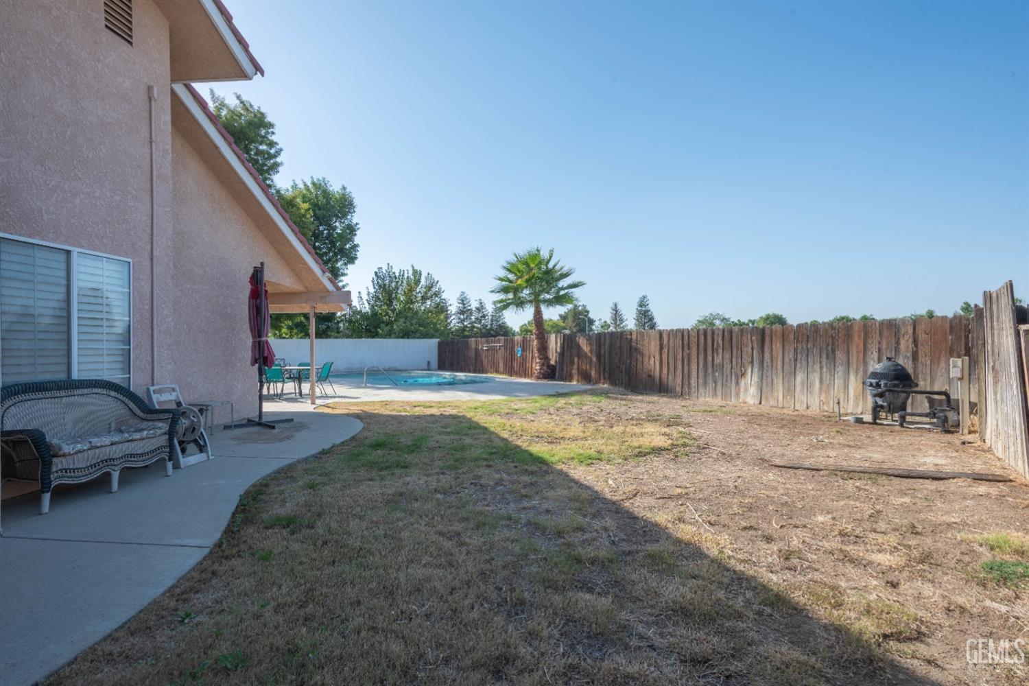 Undisclosed Address Bakersfield, CA 93314 - Photo 29 of 31 a view of a backyard
