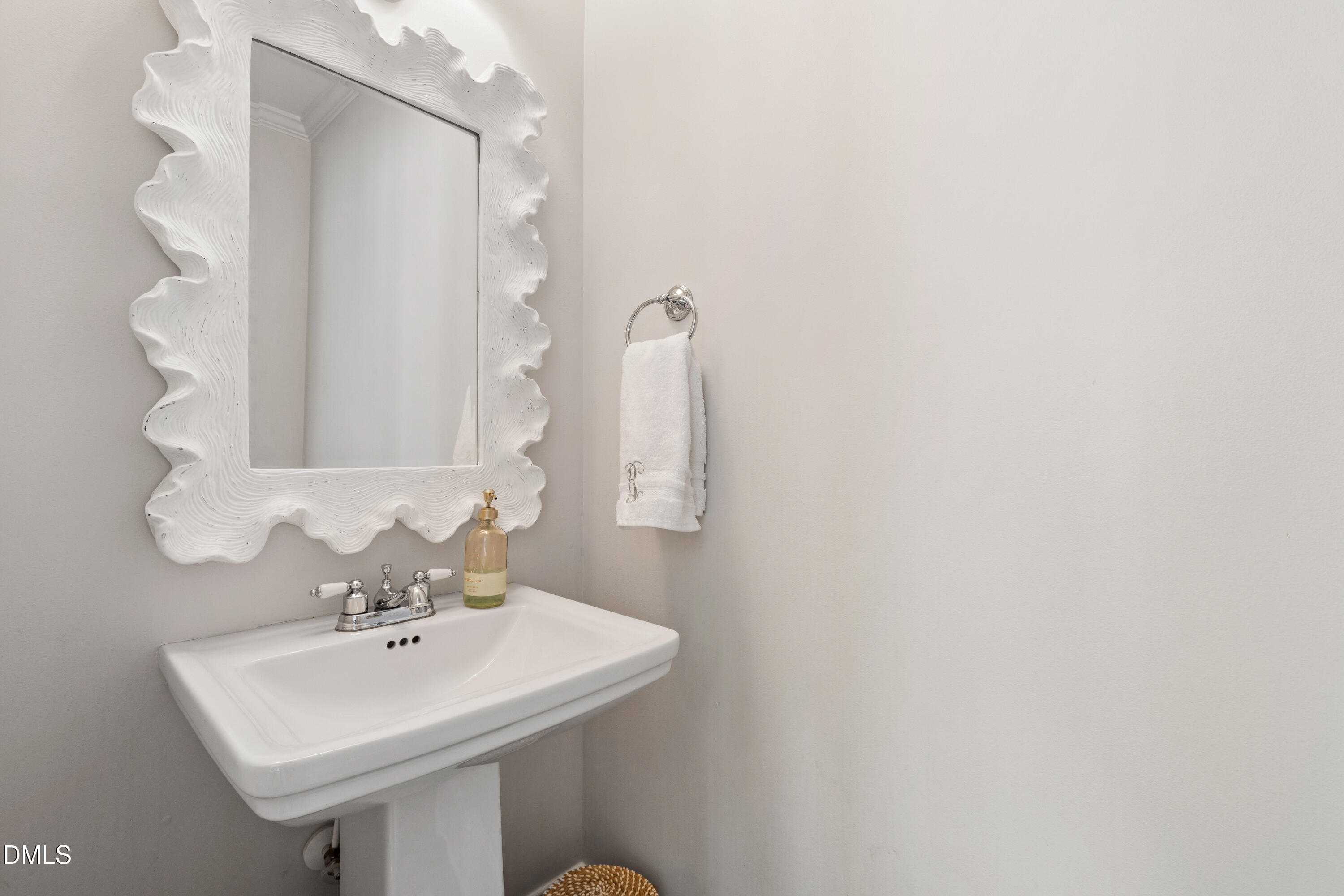 2139 Ridge Road Raleigh, NC 27607 - Photo 30 of 61