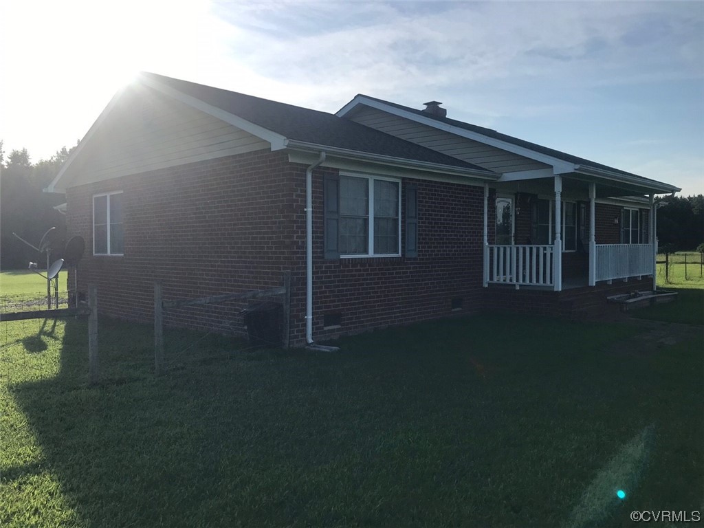 17052 Hunting Quarter Road Waverly, VA 23890 - Photo 3 of 48 Gallery Image 3