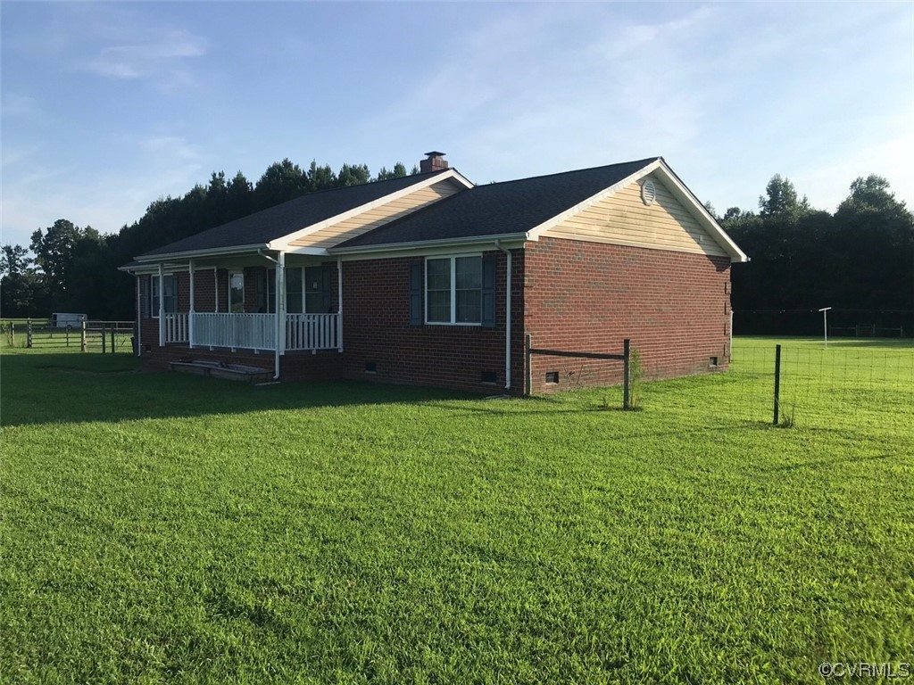 17052 Hunting Quarter Road Waverly, VA 23890 - Photo 4 of 48 Gallery Image 4