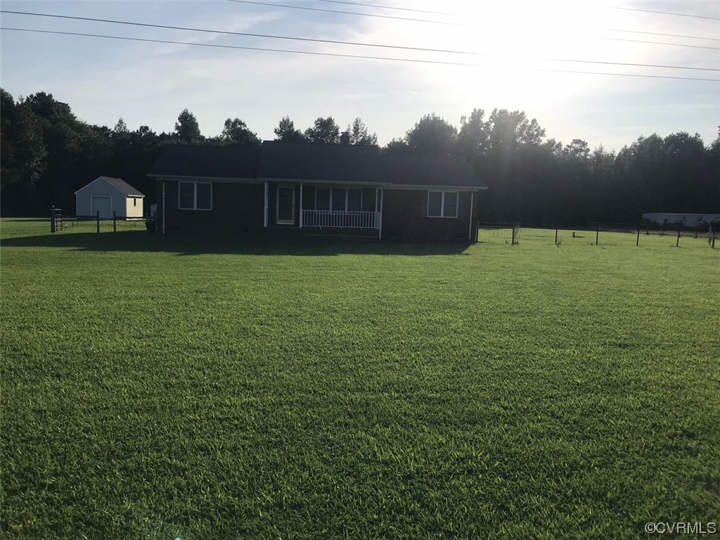 17052 Hunting Quarter Road Waverly, VA 23890 - Photo 5 of 48 Gallery Image 5