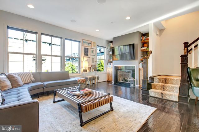 $750,000 | 705 Quayside Court, Unit 94, National Harbor, MD 20745