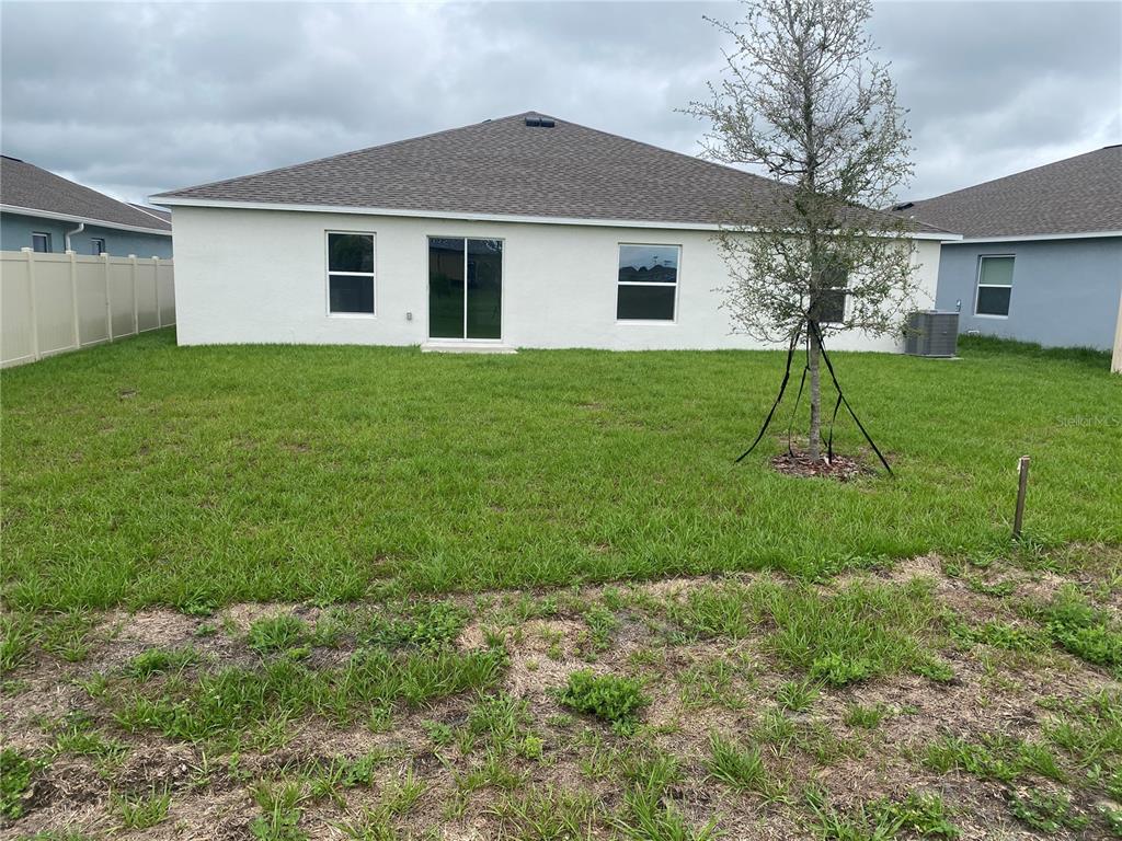 2125 Lasso Loop Eagle Lake, FL 33839 - Photo 3 of 49