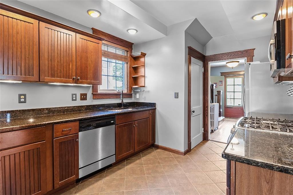 3635 Brighton Road Pittsburgh, PA 15212 - Photo 12 of 24 Gallery Image 12