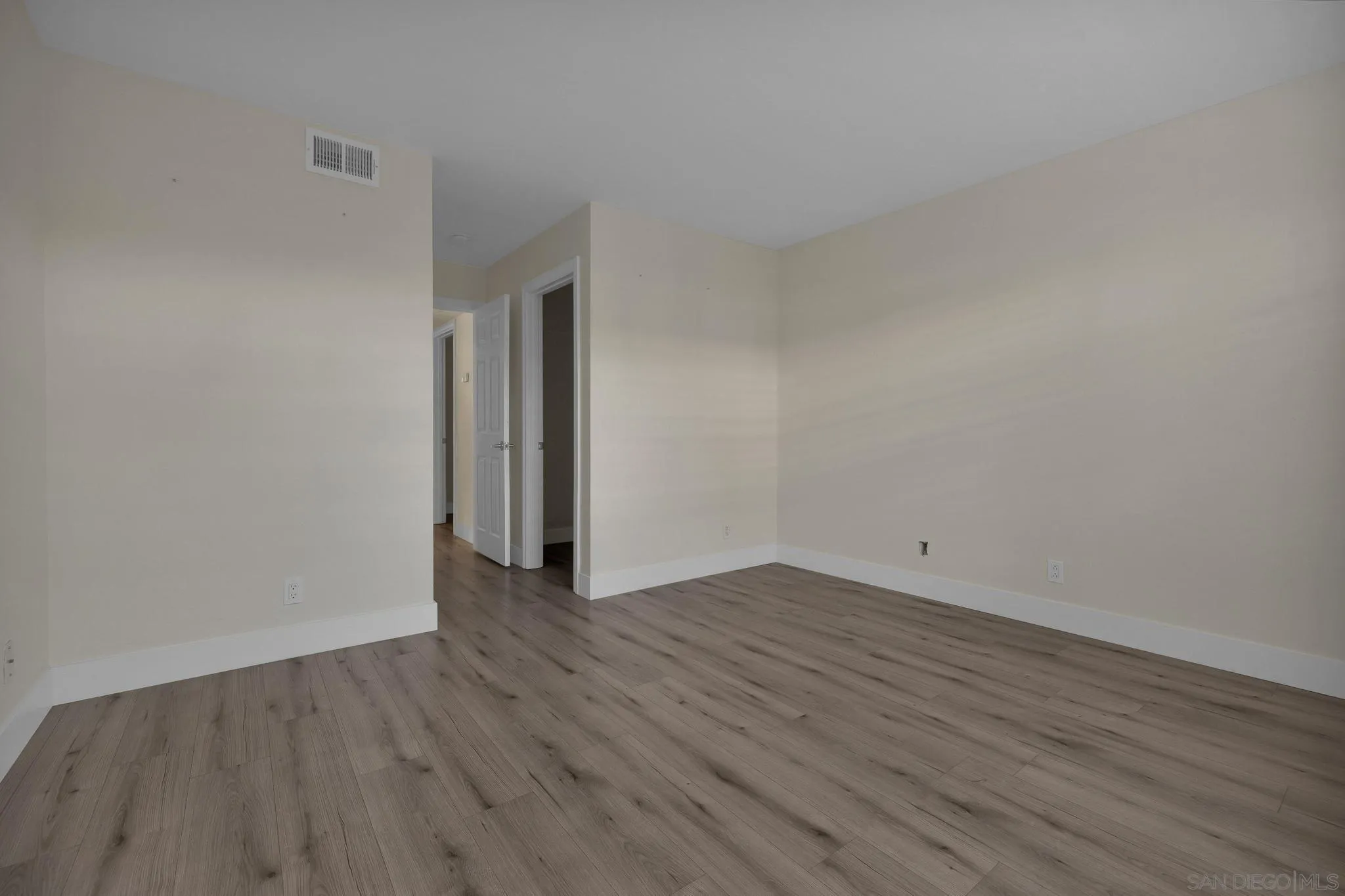 3675 Grove Street, Unit 180 Lemon Grove, CA 91945 - Photo 5 of 28