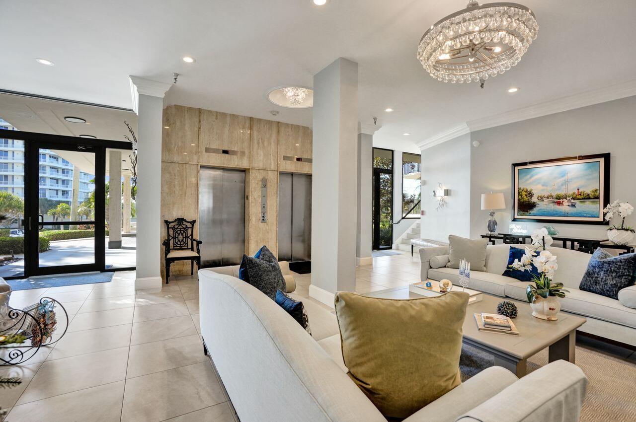 400 South Beach Road, Unit 703 Tequesta, FL 33469 - Photo 29 of 42 Lobby