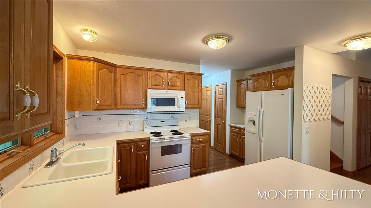 2550 Cove Road Twin Lake, MI 49457 - Photo 22 of 50