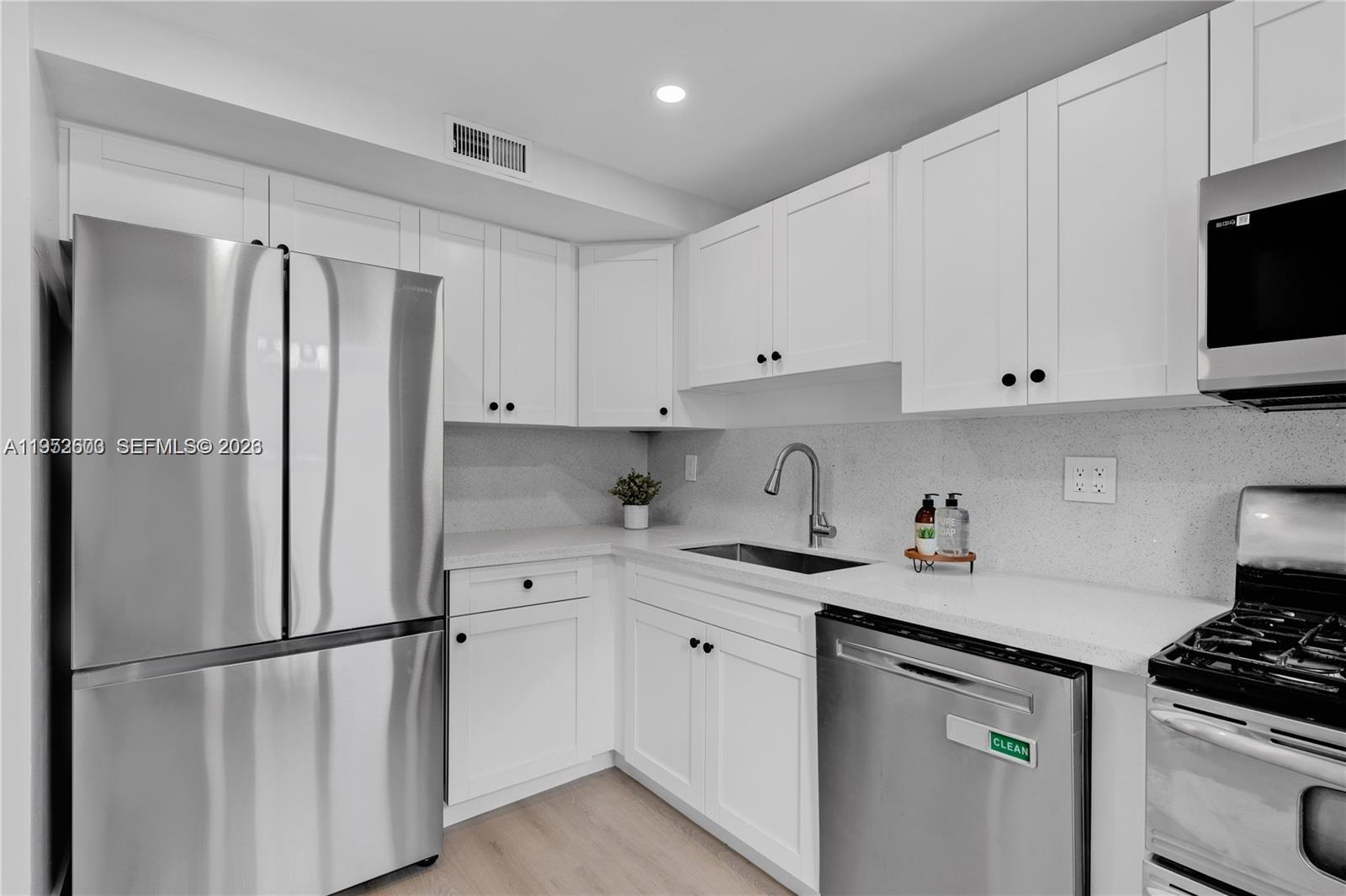 6949 Southwest 110th Court, Unit 6949 Miami, FL 33173 - Photo 5 of 21