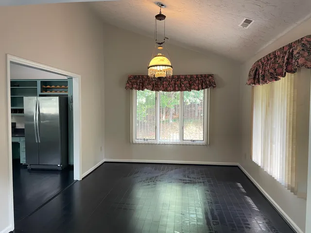 $675,000 | 40 Bay Front Road, Penhook, VA 24137