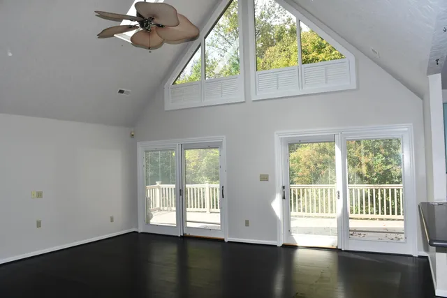 $675,000 | 40 Bay Front Road, Penhook, VA 24137