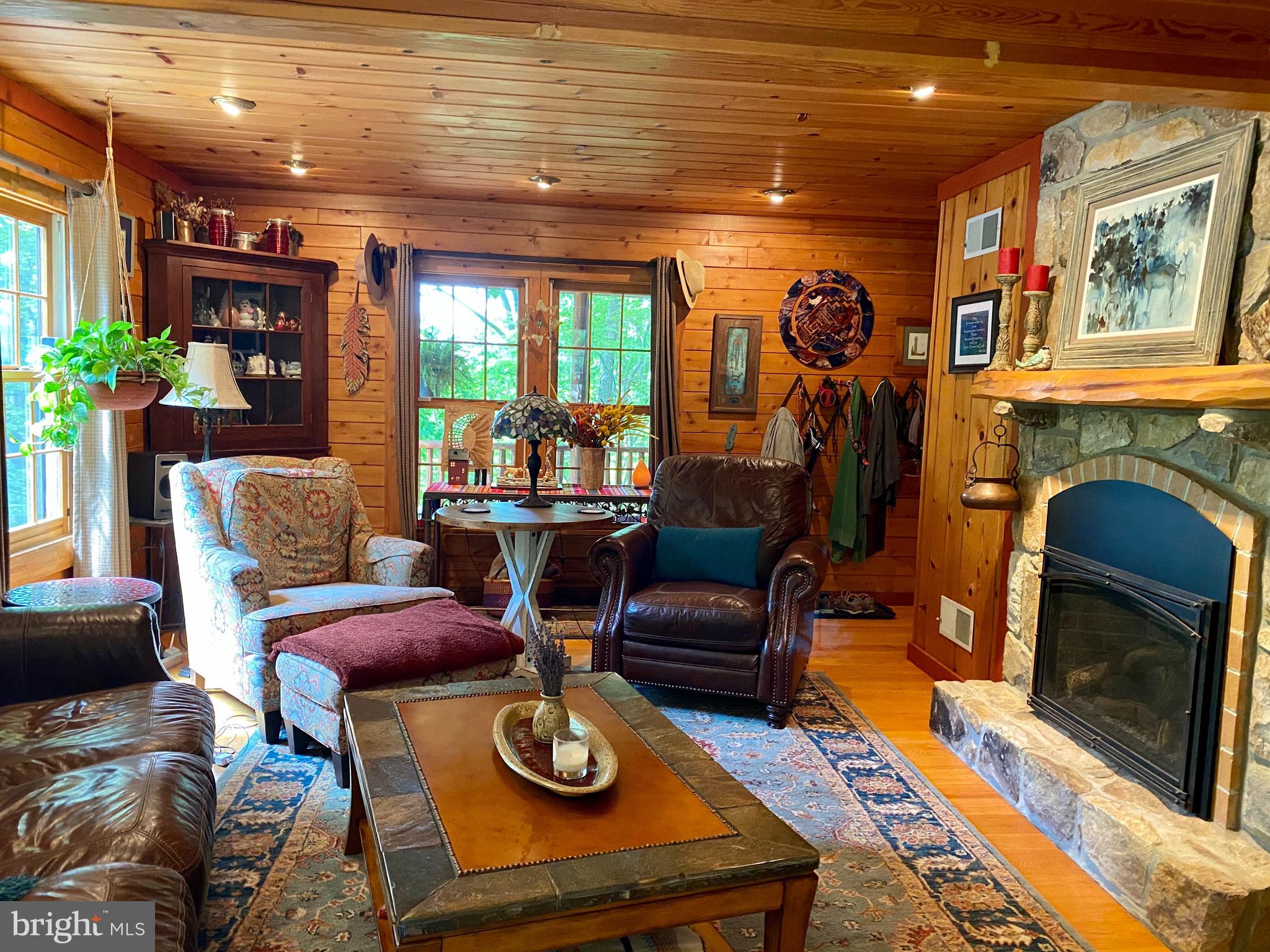 115 Walker Road Macungie, PA 18062 - Photo 8 of 71 Gallery Image 8