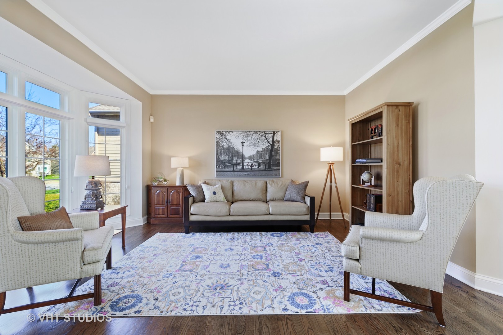 3651 White Eagle Drive Naperville, IL 60564 - Photo 4 of 47 a living room with furniture and a couch