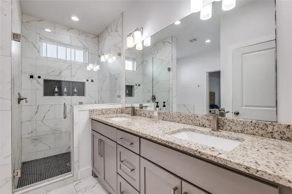 $6,000 | 519 High Street, Dallas, TX 75203