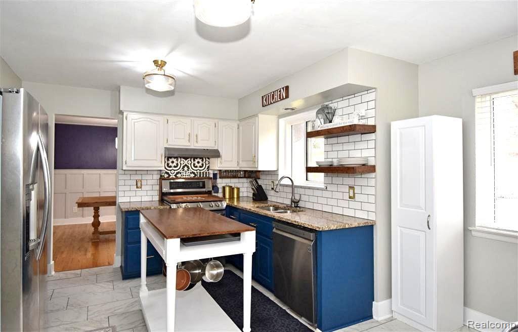 36651 Saxony Road Farmington, MI 48335 - Photo 9 of 37 kitchen 6.JPG