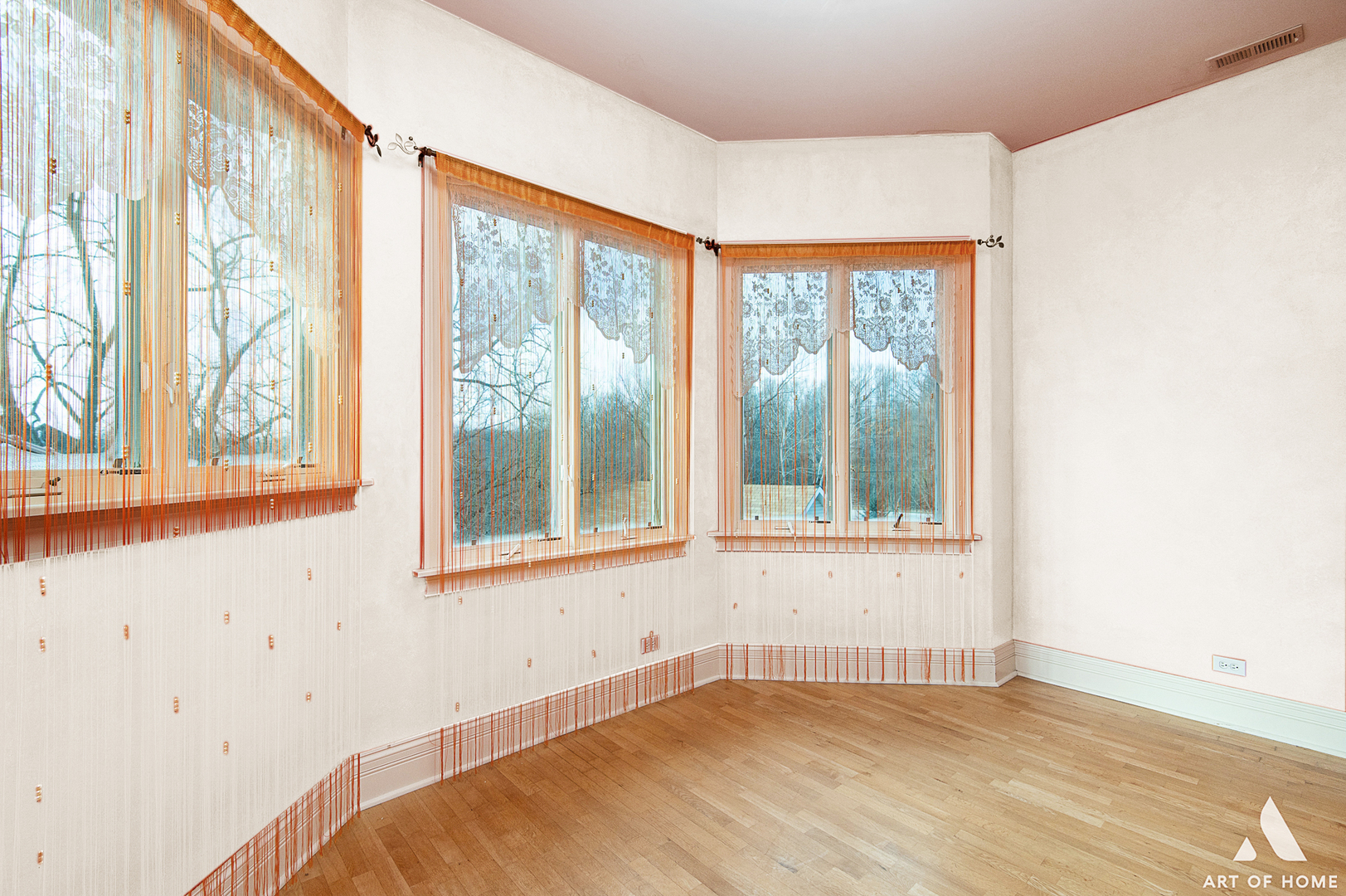 14940 El Greco Street Lemont, IL 60439 - Photo 33 of 67 an empty room with a window