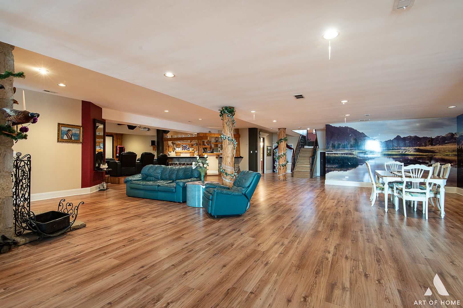 14940 El Greco Street Lemont, IL 60439 - Photo 39 of 67 a living room with furniture and a wooden floor