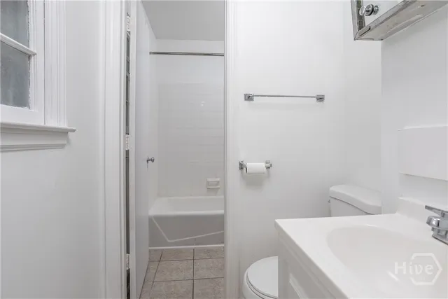 $2,350 | 5 Ossabaw Road, Savannah, GA 31410