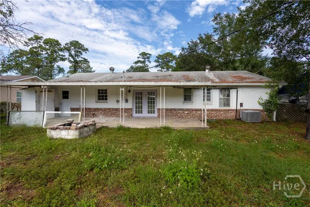 $2,350 | 5 Ossabaw Road, Savannah, GA 31410