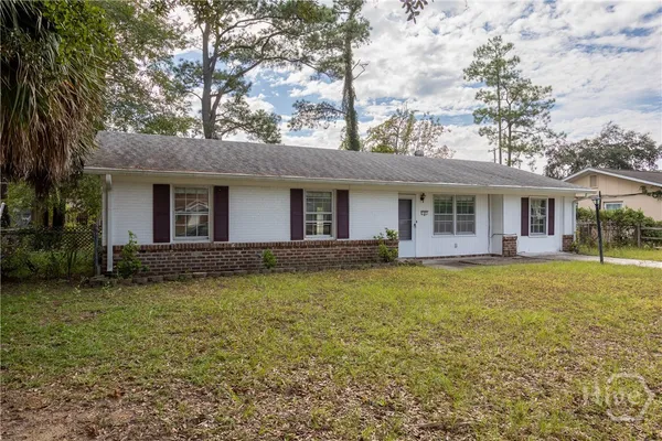 $2,250 | 5 Ossabaw Road, Savannah, GA 31410