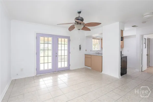 $2,250 | 5 Ossabaw Road, Savannah, GA 31410