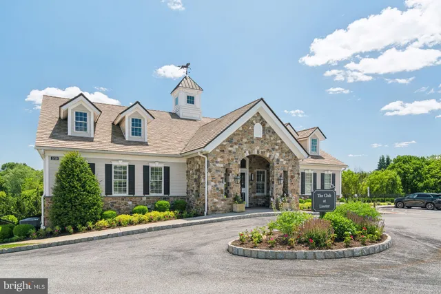 $1,399,999 | 3711 Liseter Gardens, Newtown Square, PA 19073