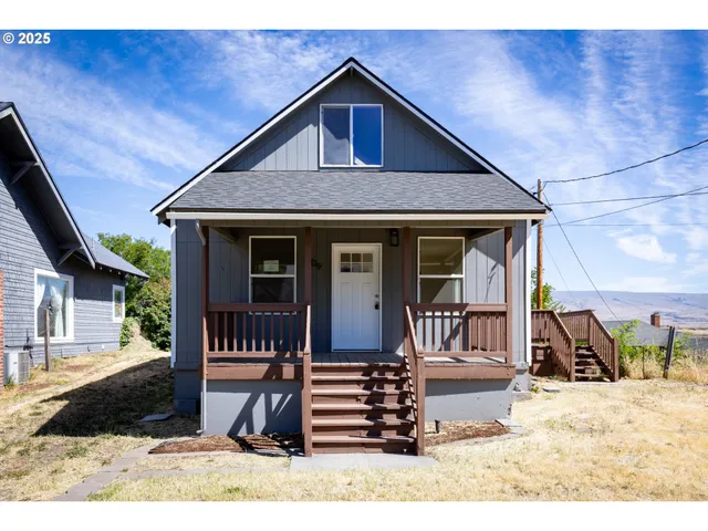 $319,900 | 809 East 7th Street, The Dalles, OR 97058