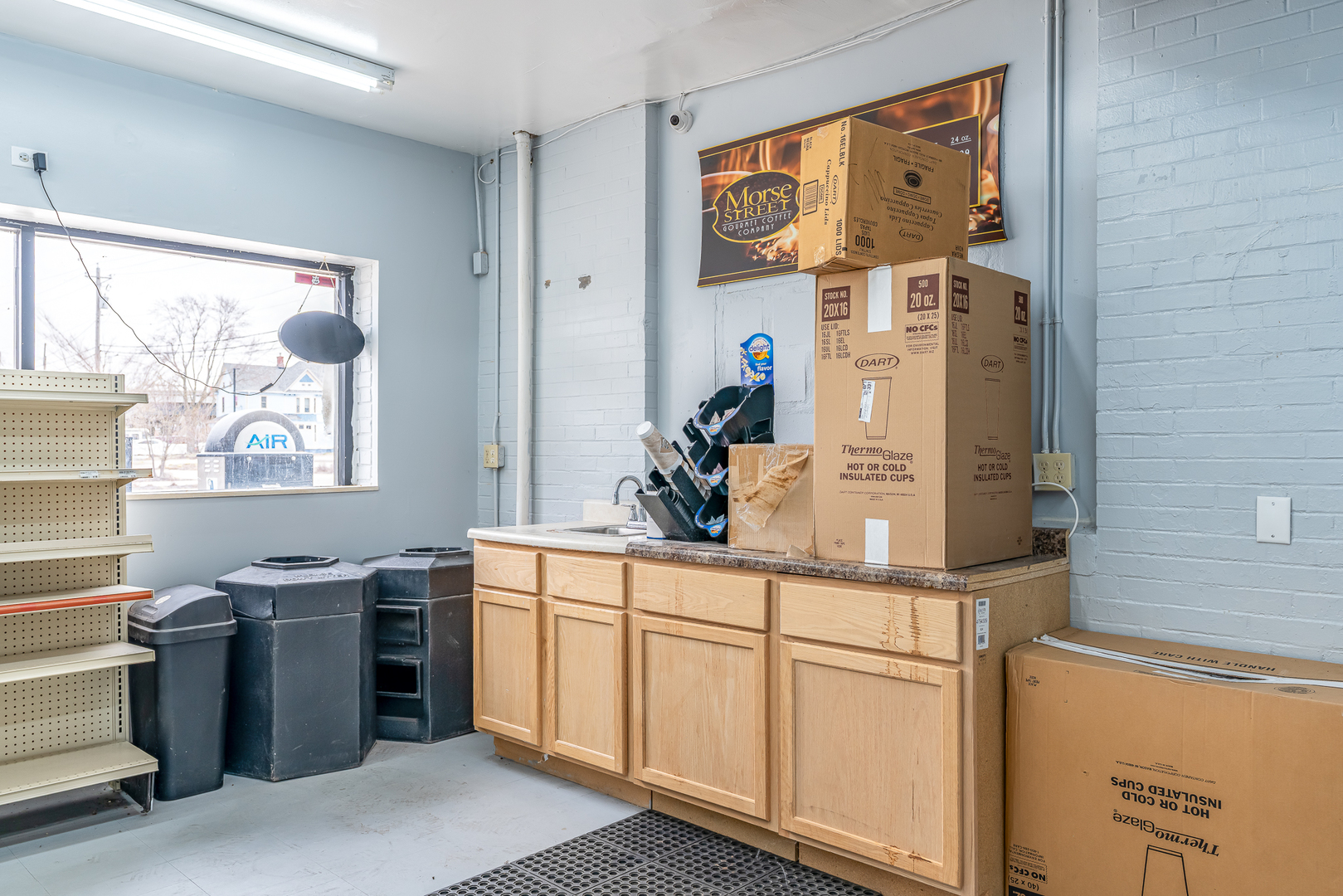1830 5th Avenue Moline, IL 61265 - Photo 11 of 13 a room with cabinets and window