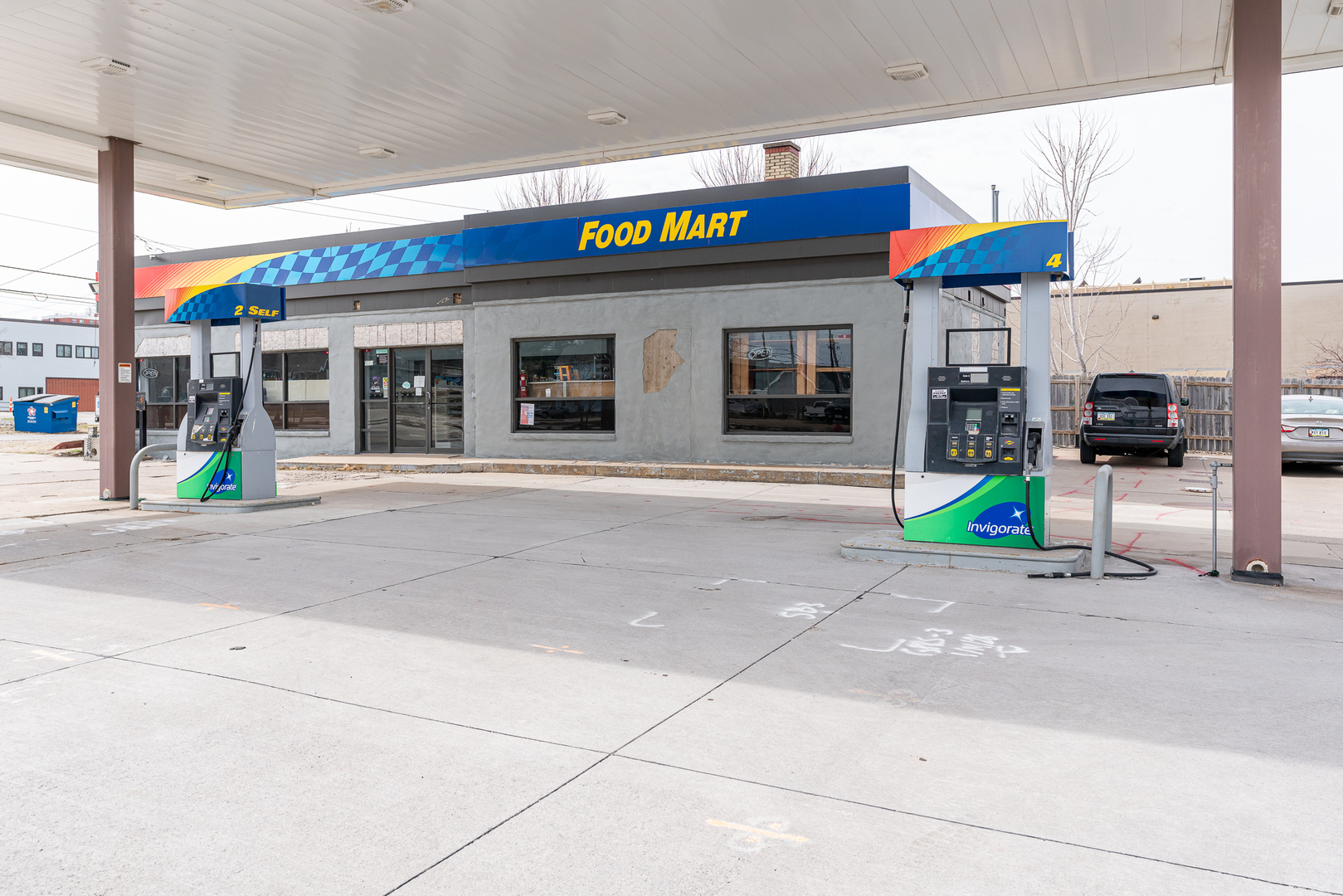 1830 5th Avenue Moline, IL 61265 - Photo 2 of 13 a view of a volley ball court