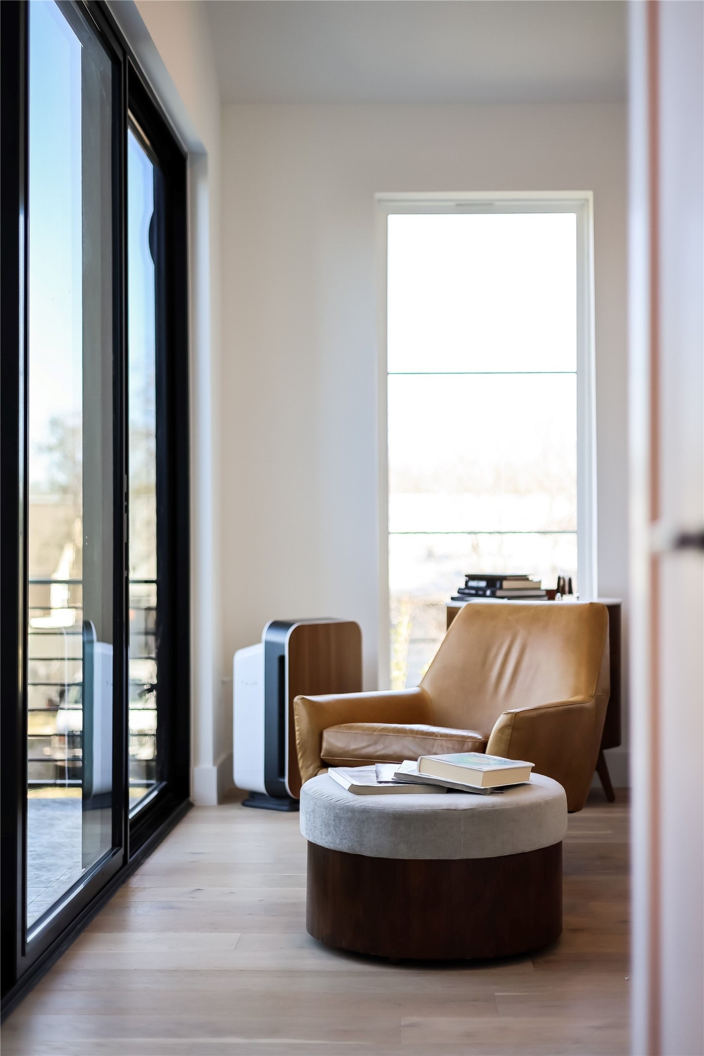 4600 Gillis Street Austin, TX 78745 - Photo 26 of 40 a living room with furniture and a window