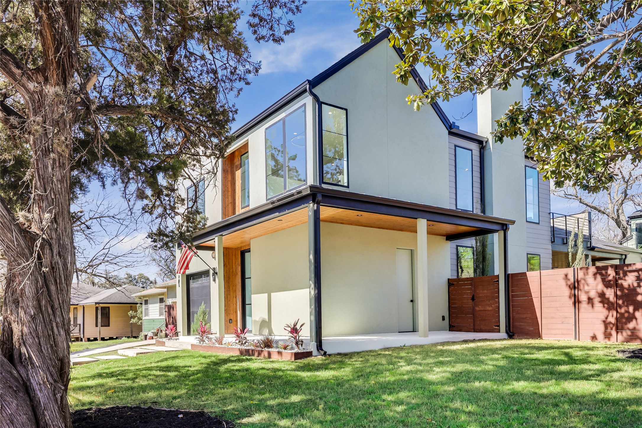 4600 Gillis Street Austin, TX 78745 - Photo 10 of 40 front view of house with a yard