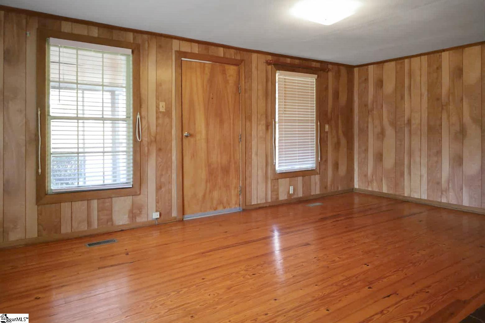 820 Gaines Street Central, SC 29630 - Photo 13 of 27