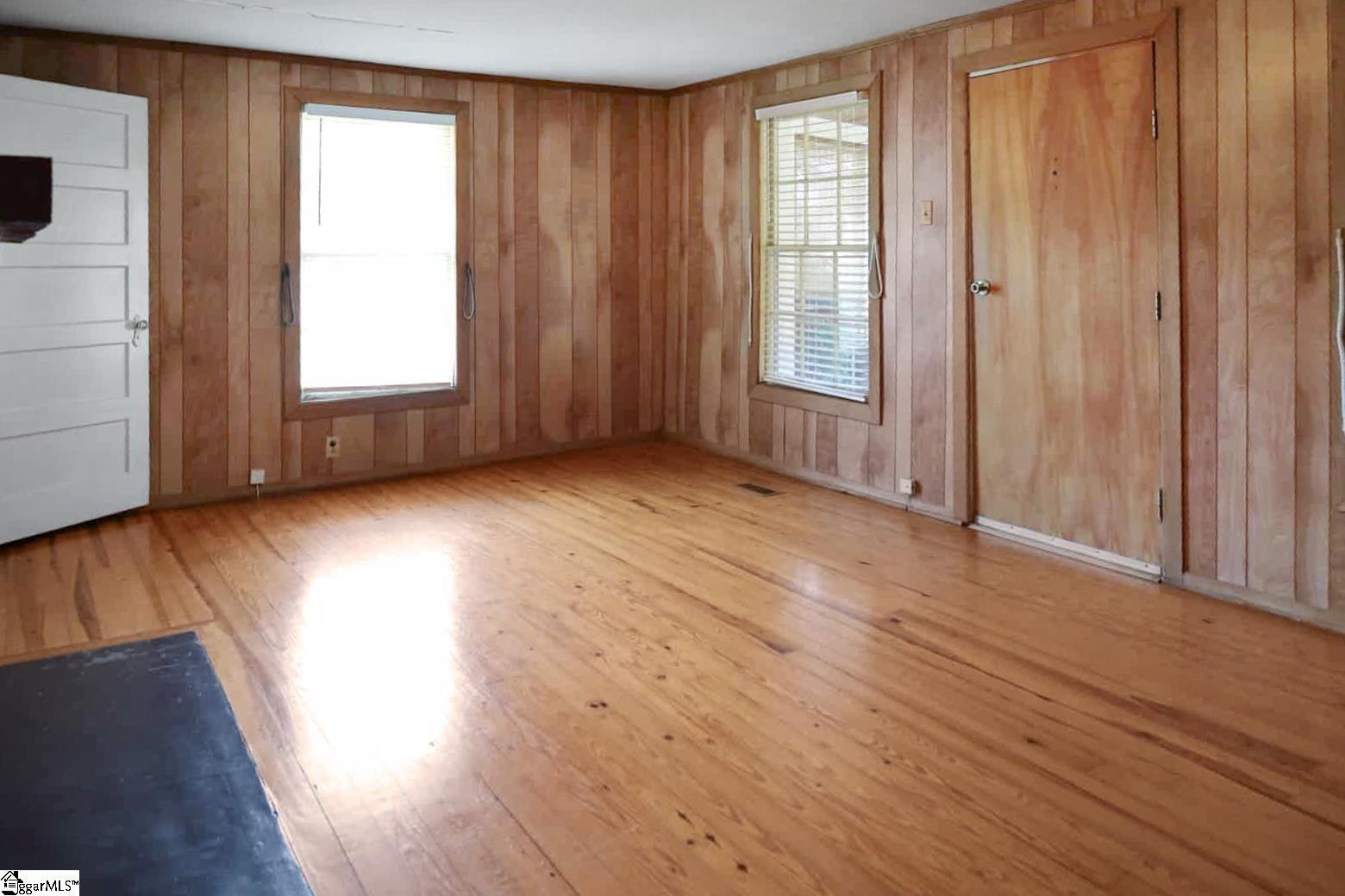 820 Gaines Street Central, SC 29630 - Photo 14 of 27