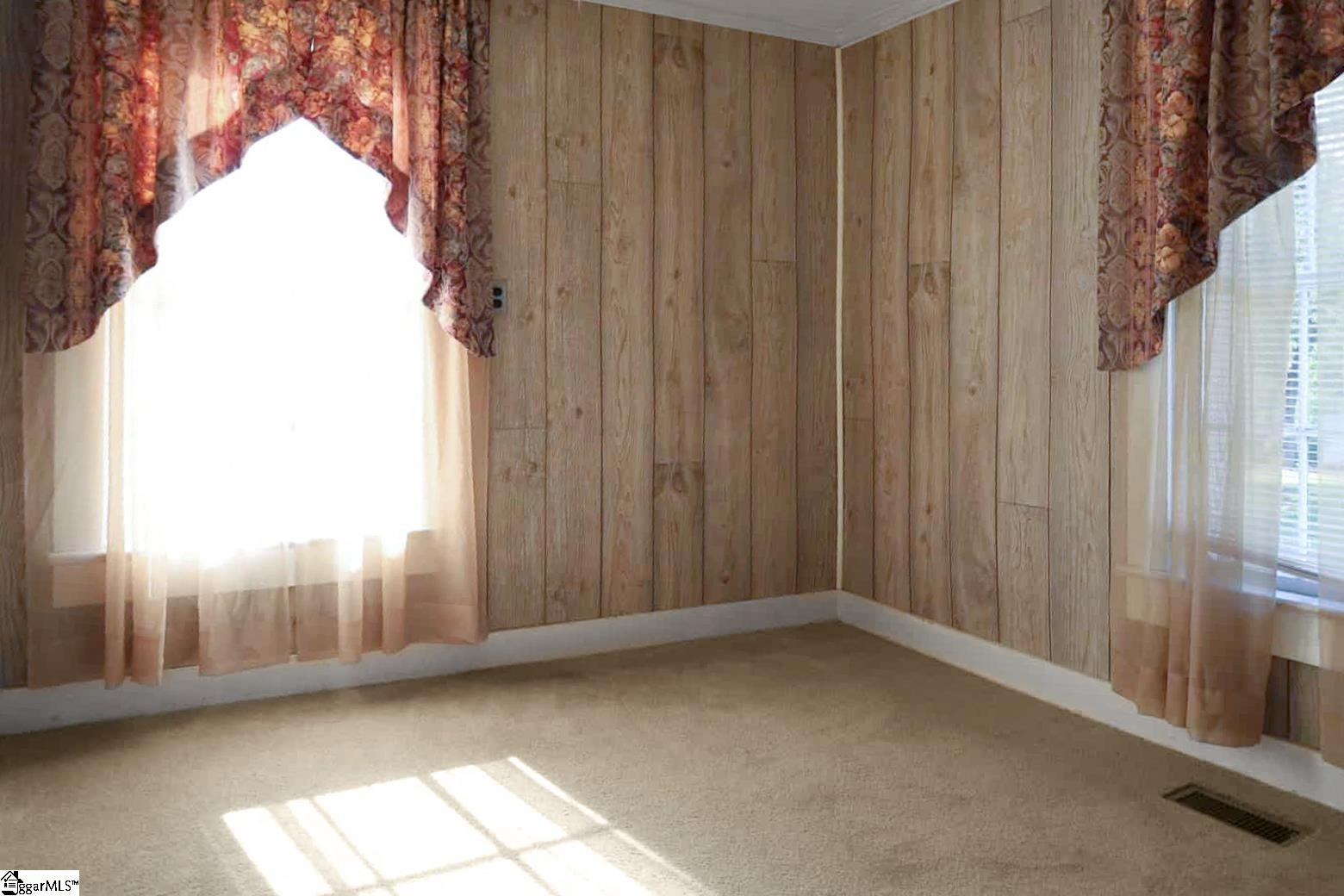 820 Gaines Street Central, SC 29630 - Photo 15 of 27