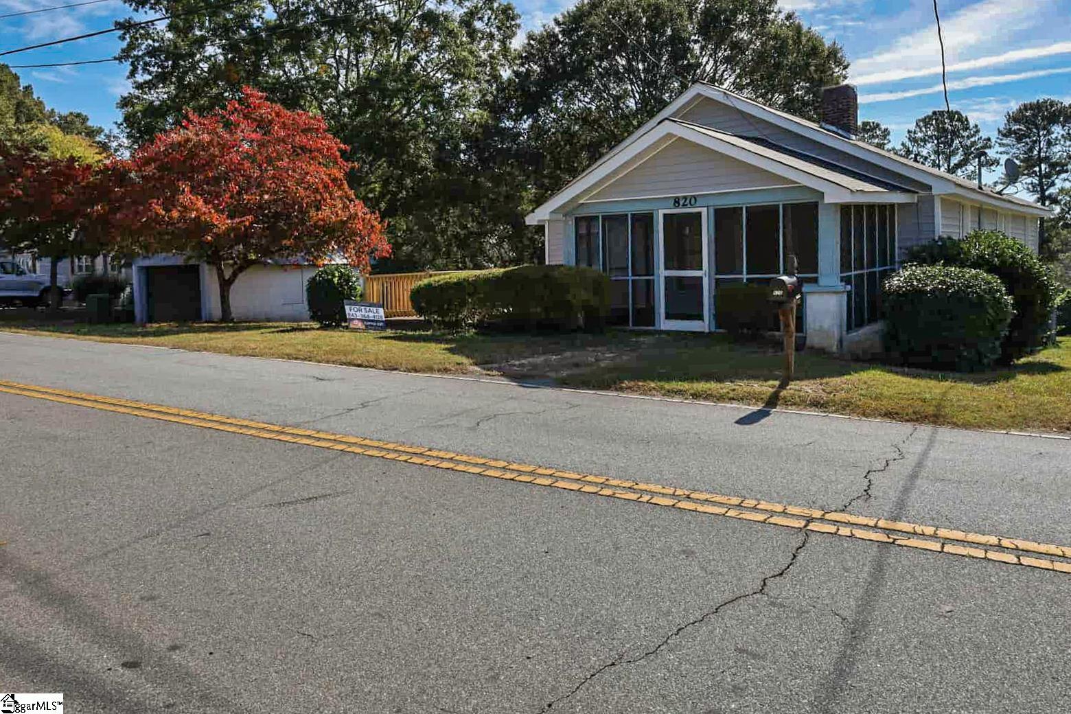 820 Gaines Street Central, SC 29630 - Photo 3 of 27