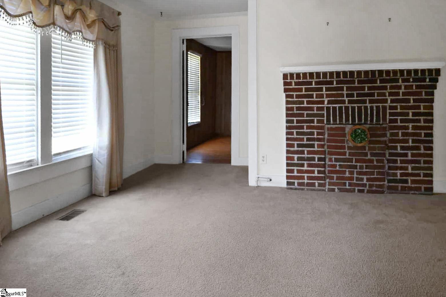 820 Gaines Street Central, SC 29630 - Photo 10 of 27