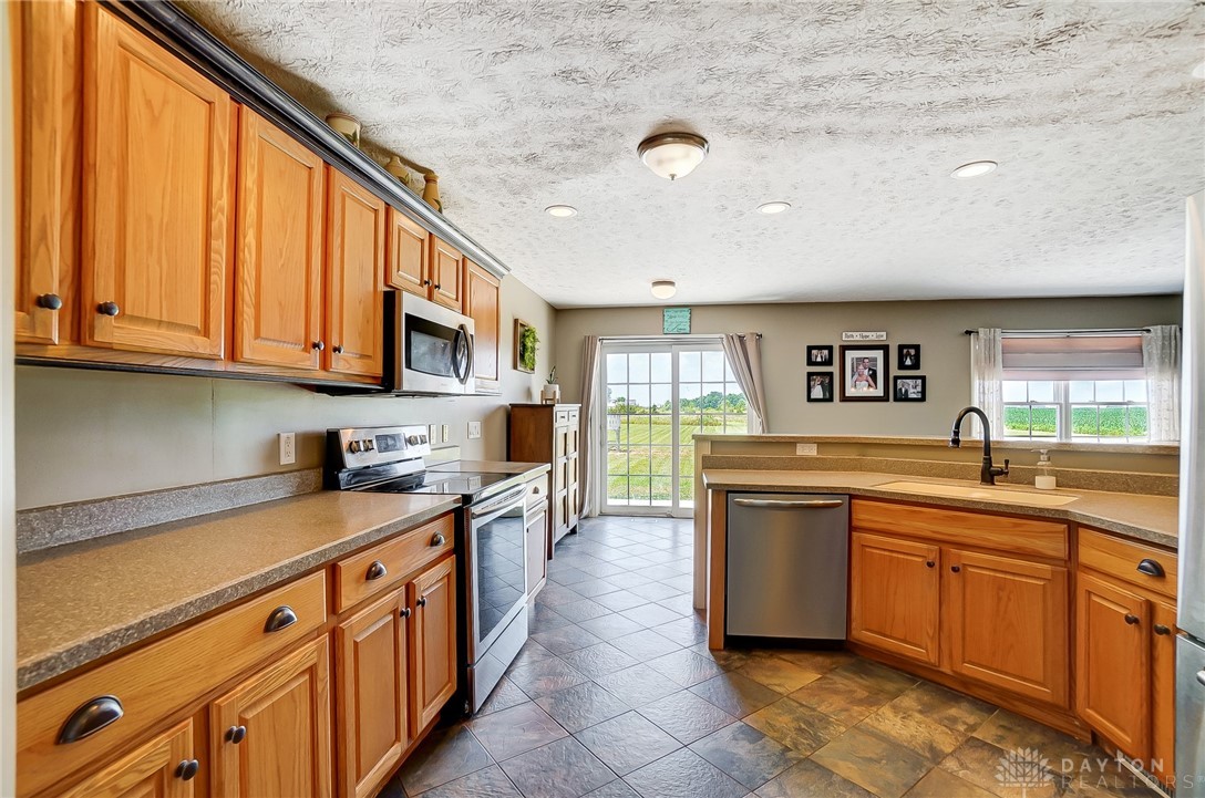341 Rangeline Road Russia, OH 45363 - Photo 8 of 52 Gallery Image 8