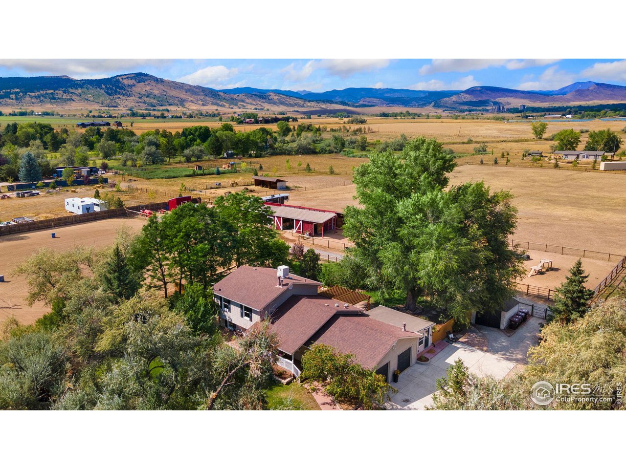5665 St Vrain Road Longmont, CO 80503 - Photo 2 of 40 Gallery Image 2