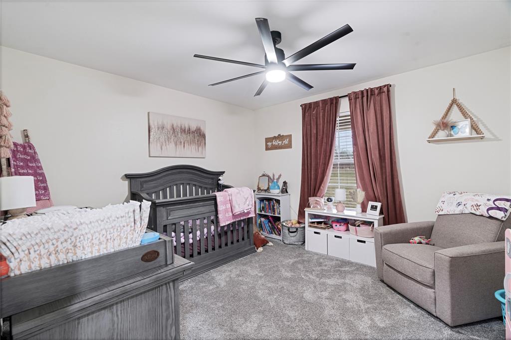 19 43040th Powderly, TX 75473 - Photo 19 of 21 a living room with furniture and a window