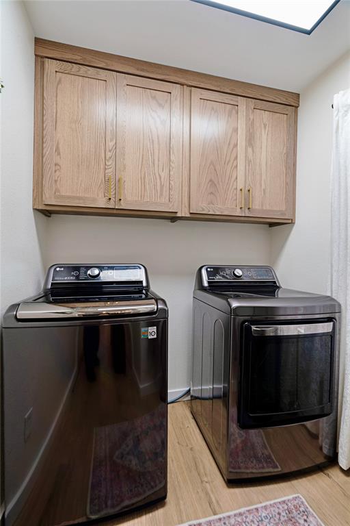 19 43040th Powderly, TX 75473 - Photo 21 of 21 a kitchen with granite countertop a stove and a white cabinets