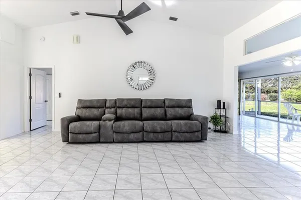 $375,000 | 13377 Bolton Court, Spring Hill, FL 34609