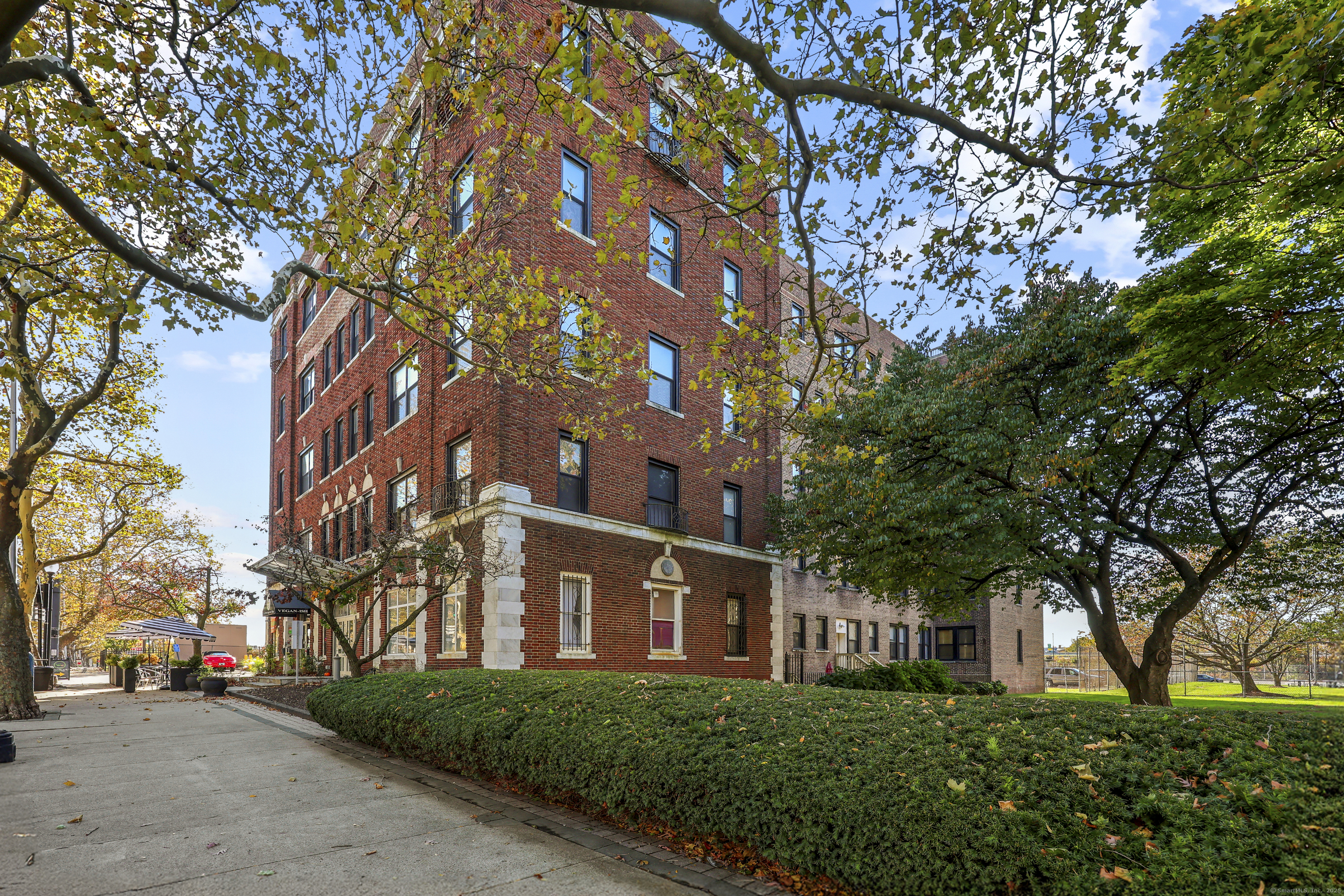 881 Lafayette Boulevard, Unit 1A Bridgeport, CT 06604 - Photo 3 of 37 a view of a building with a garden