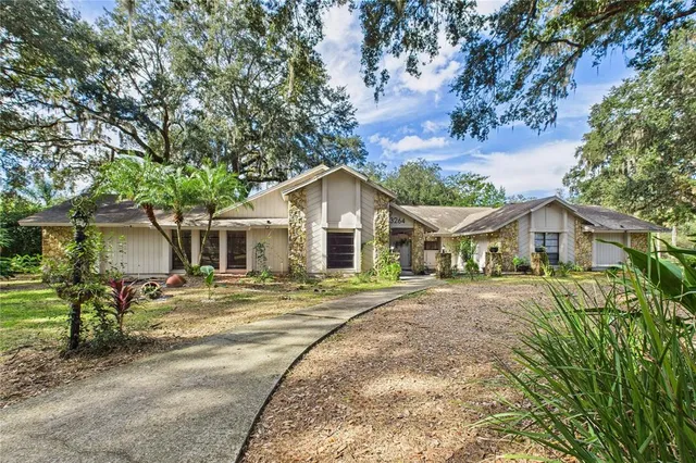 $580,000 | 3264 Majestic Oak Drive, St. Cloud, FL 34771