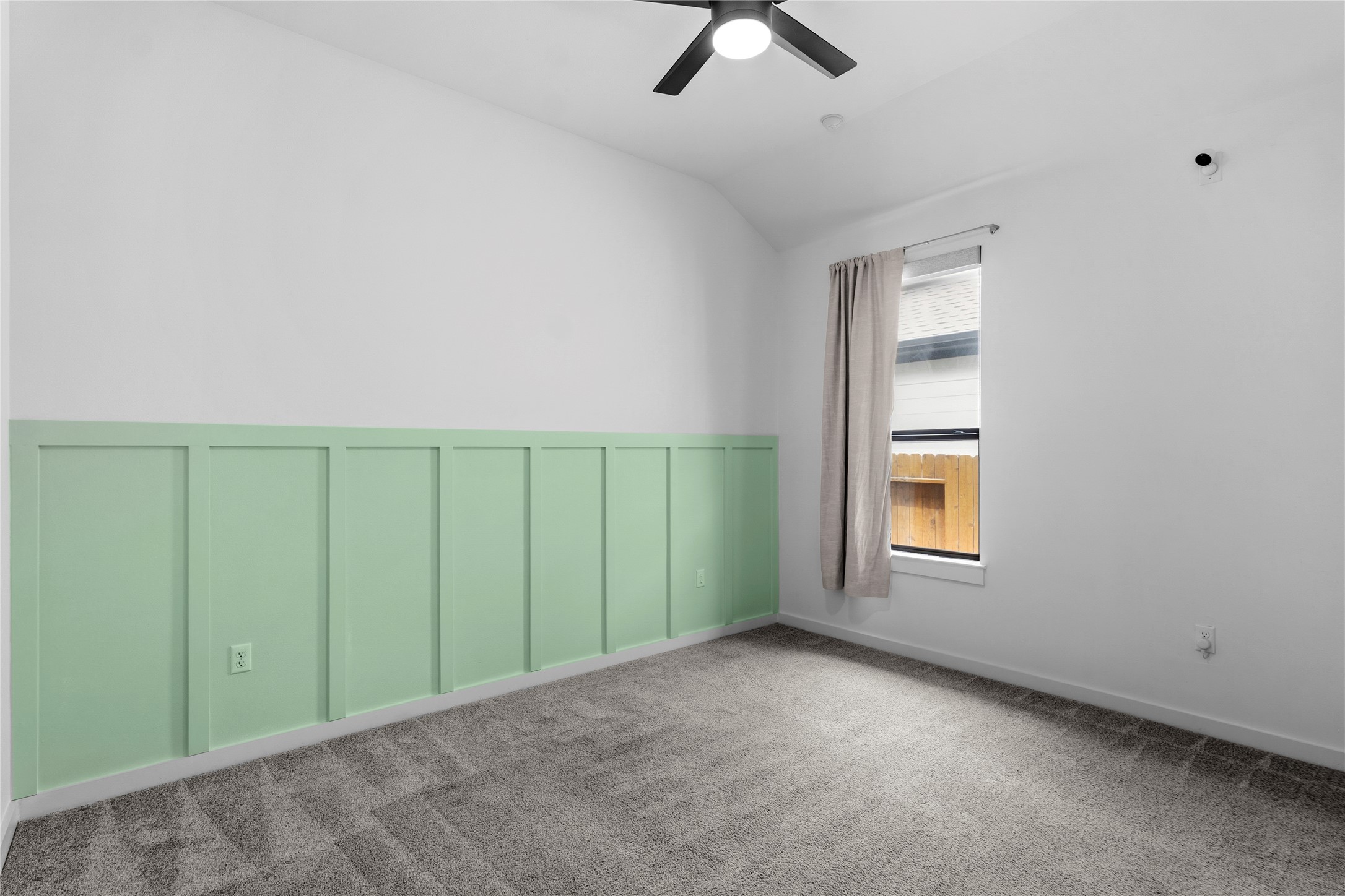 8908 Looksee Lane Austin, TX 78744 - Photo 15 of 28