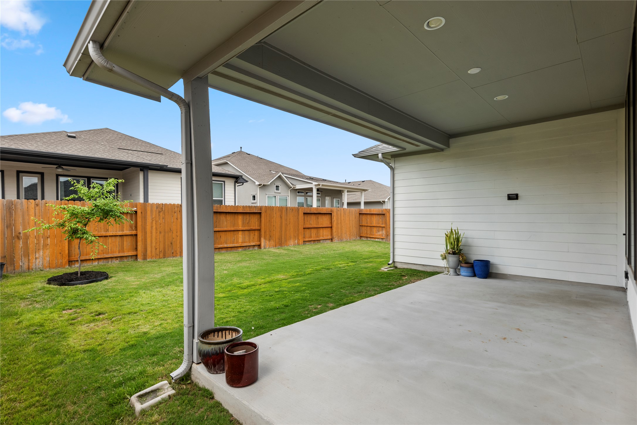 8908 Looksee Lane Austin, TX 78744 - Photo 20 of 28