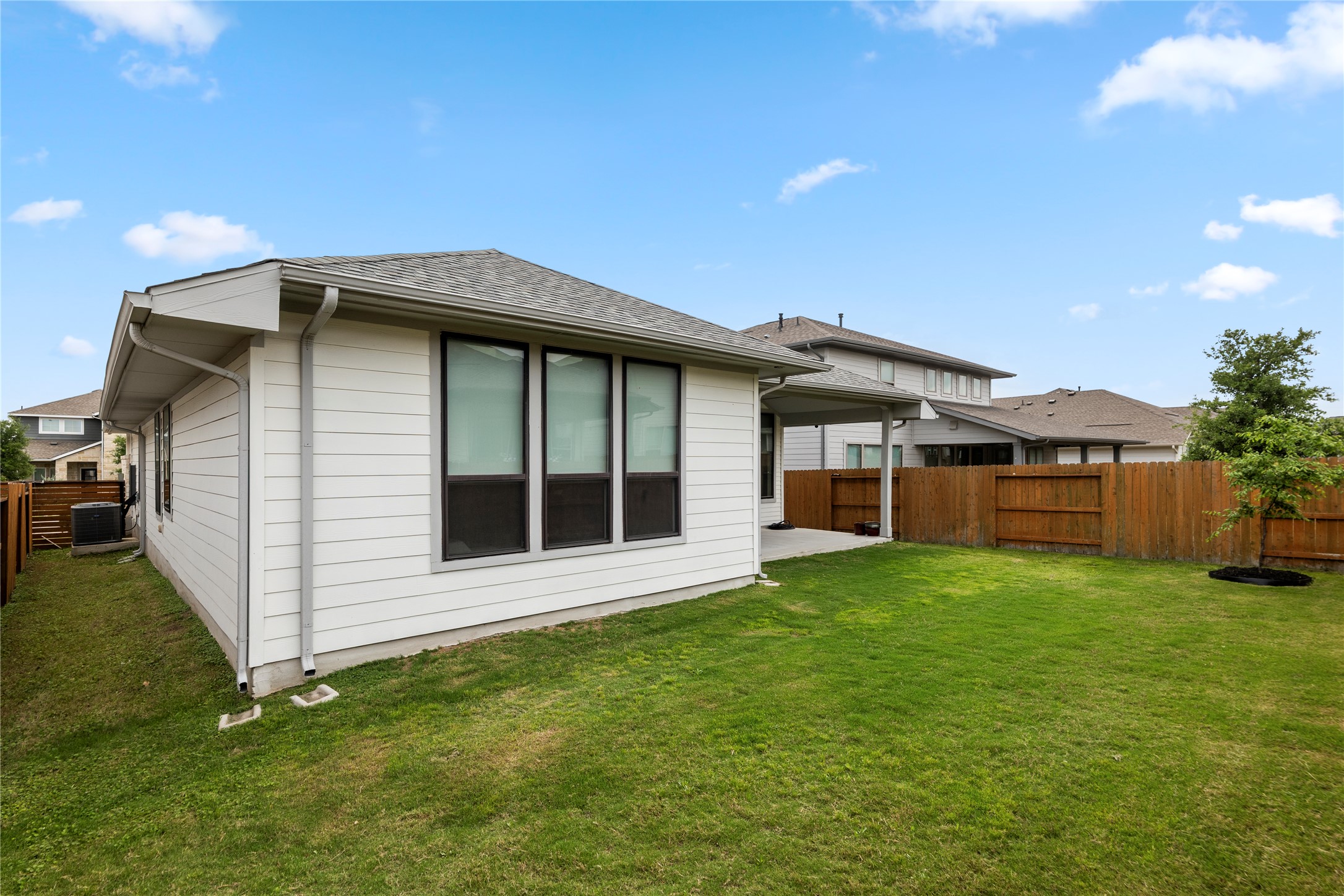 8908 Looksee Lane Austin, TX 78744 - Photo 21 of 28