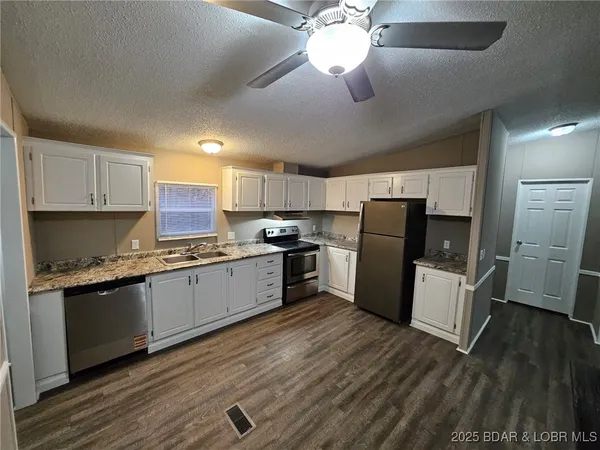 $199,900 | 12 Pleasant Road, Eldon, MO 65026