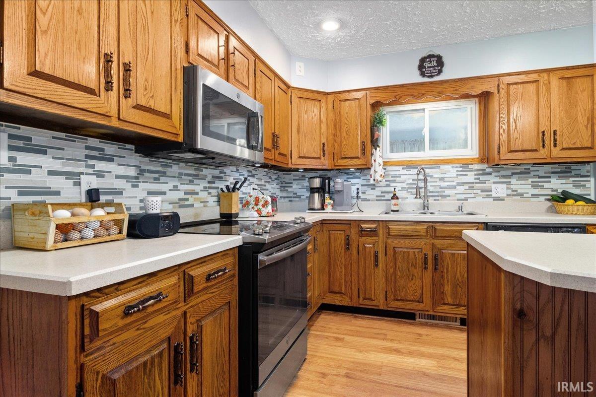 308 White Church Road Princeton, IN 47670 - Photo 9 of 30 Gallery Image 9