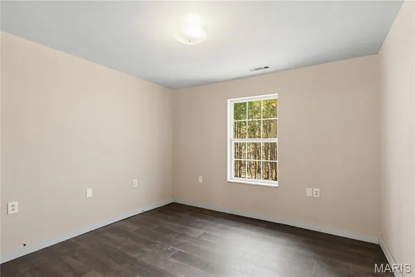 $179,000 | 202 Mountain Ash Lane, Poplar Bluff, MO 63901